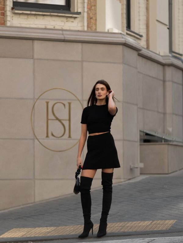 Knitted suit with A-line skirt