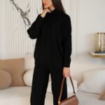 Knitted suit with braided culottes