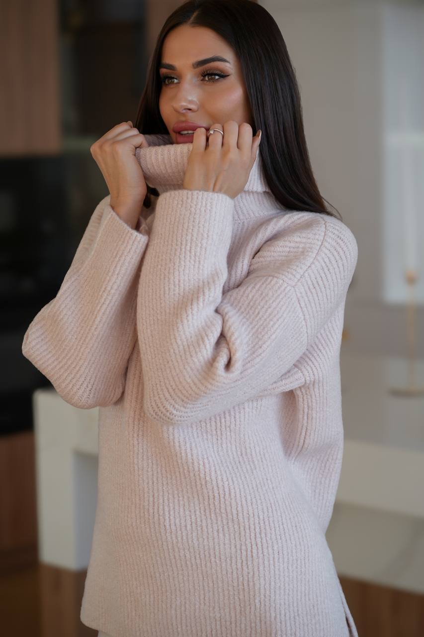 Over cashmere knitted sweater - Image 3