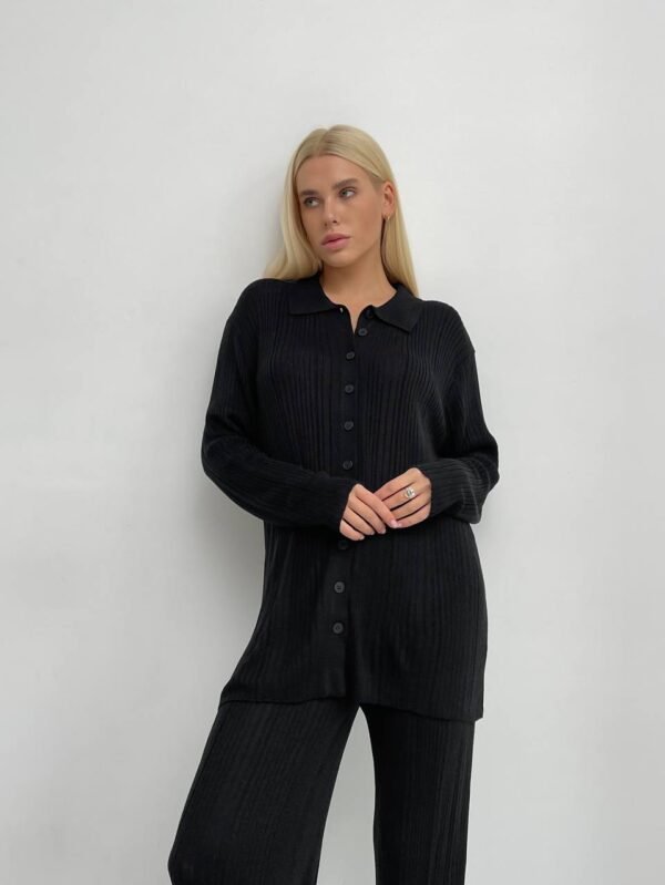 Knitted suit with shirt and pants