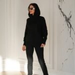 Knitted suit with cashmere hood