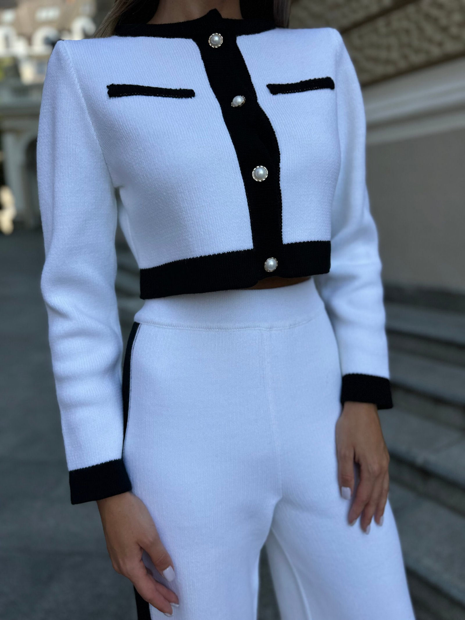 Chanel suit - Image 4